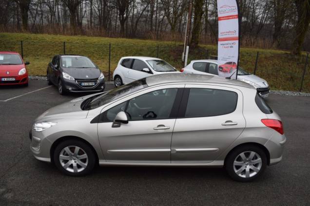 PEUGEOT 308 2.0 HDI 136 CV / 5 PORTES / 47900 KMS 8 PEUGEOT 308 2.0 HDI 136 CV / 5 PORTES / 47900 KMS 8