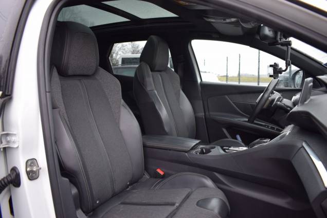 PEUGEOT 3008 GT LINE 1.6 165 CV EAT6 12 PEUGEOT 3008 GT LINE 1.6 165 CV EAT6 12