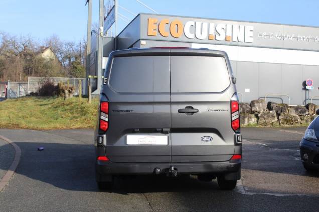 FORD TRANSIT CUSTOM TREND L2H1 2.0 170 CV BVA8 / 1ER MAIN 7 FORD TRANSIT CUSTOM TREND L2H1 2.0 170 CV BVA8 / 1ER MAIN 7