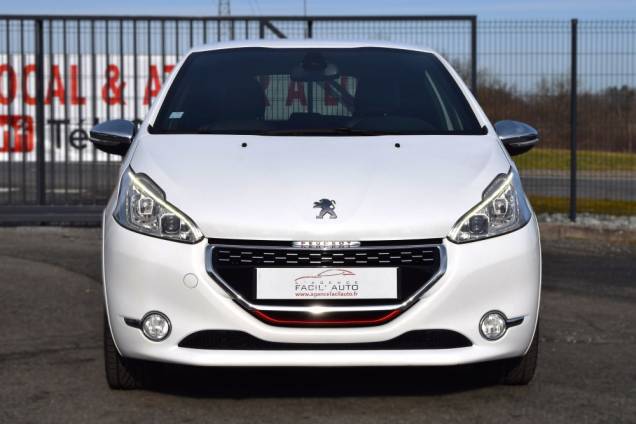 PEUGEOT 208 GTI 1.6 THP 200 CV / 74500 KMS / CARNET COMPLET 5 PEUGEOT 208 GTI 1.6 THP 200 CV / 74500 KMS / CARNET COMPLET 5