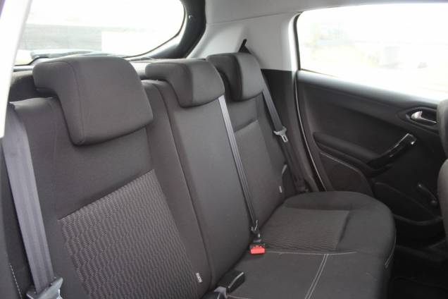 PEUGEOT 208 ACTIVE 1.6 BLUEHDI 100 CV BVM5 / ORIGINE FRANCE 13