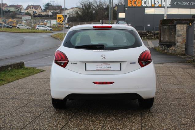 PEUGEOT 208 ACTIVE 1.6 BLUEHDI 100 CV BVM5 / ORIGINE FRANCE 8
