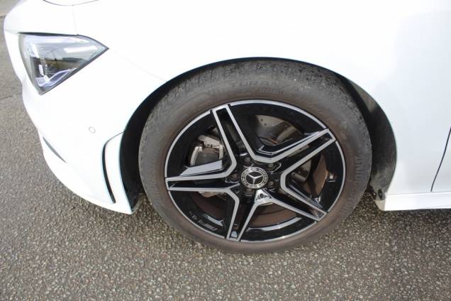 MERCEDES BENZ CLASSE CLA 220 AMG LINE 190 CV 8G-DCT / TOIT OUVRANT PANORAMIQUE / ORIGINE FRANCE 10