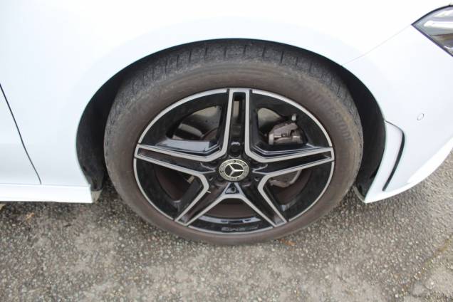 MERCEDES BENZ CLASSE CLA 220 AMG LINE 190 CV 8G-DCT / TOIT OUVRANT PANORAMIQUE / ORIGINE FRANCE 11