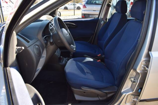 FIAT PUNTO 1.2 80 CV 5 PORTES / 1ère MAIN / 61500 KMS 11 FIAT PUNTO 1.2 80 CV 5 PORTES / 1ère MAIN / 61500 KMS 11