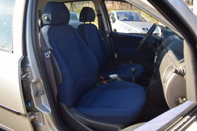 FIAT PUNTO 1.2 80 CV 5 PORTES / 1ère MAIN / 61500 KMS 12 FIAT PUNTO 1.2 80 CV 5 PORTES / 1ère MAIN / 61500 KMS 12