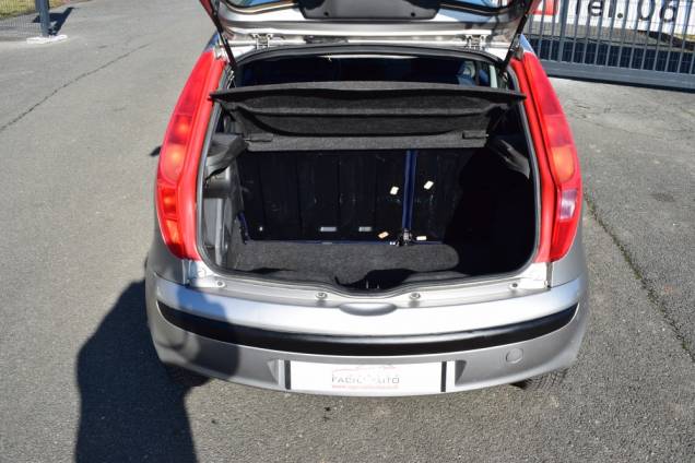 FIAT PUNTO 1.2 80 CV 5 PORTES / 1ère MAIN / 61500 KMS 18 FIAT PUNTO 1.2 80 CV 5 PORTES / 1ère MAIN / 61500 KMS 18