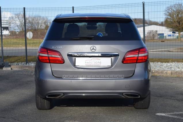 MERCEDES-BENZ CLASSE B SENSATION 200 7G-DCT 156 CV / ORIGINE FRANCE 6