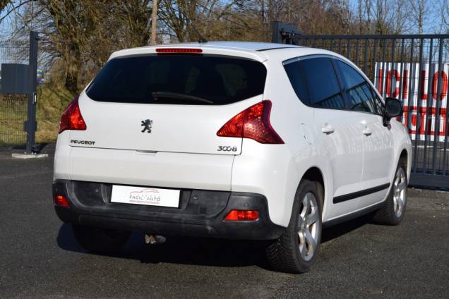 PEUGEOT 3008 PREMIUM 2.0 HDI 150 CV BVM 6  3