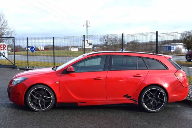 OPEL INSIGNIA SPORT TOURER OPC 2.8 V6 4X4 325 CV 5 OPEL INSIGNIA SPORT TOURER OPC 2.8 V6 4X4 325 CV 5