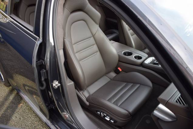 PORSCHE PANAMERA TURBO S E-HYBRID SPORT TURISMO 4.0 V8 680 CV PDK8 / PORSCHE APPROVED / ORIGINE FRANCE 24 PORSCHE PANAMERA TURBO S E-HYBRID SPORT TURISMO 4.0 V8 680 CV PDK8 / PORSCHE APPROVED / ORIGINE FRANCE 24