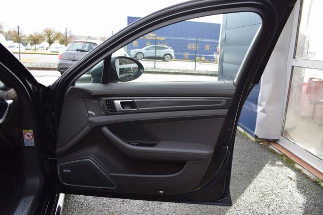 PORSCHE PANAMERA TURBO S E-HYBRID SPORT TURISMO 4.0 V8 680 CV PDK8 / PORSCHE APPROVED / ORIGINE FRANCE 27 PORSCHE PANAMERA TURBO S E-HYBRID SPORT TURISMO 4.0 V8 680 CV PDK8 / PORSCHE APPROVED / ORIGINE FRANCE 27