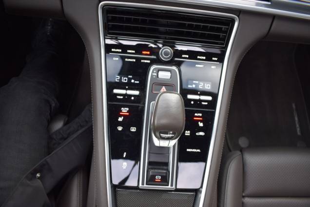 PORSCHE PANAMERA TURBO S E-HYBRID SPORT TURISMO 4.0 V8 680 CV PDK8 / PORSCHE APPROVED / ORIGINE FRANCE 32 PORSCHE PANAMERA TURBO S E-HYBRID SPORT TURISMO 4.0 V8 680 CV PDK8 / PORSCHE APPROVED / ORIGINE FRANCE 32