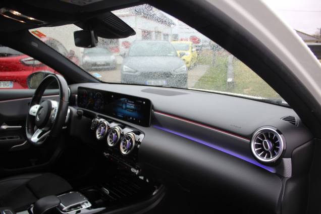 MERCEDES BENZ CLASSE A 200 AMG LINE 150 CV 8G-DCT / TOIT OUVRANT PANORAMIQUE / ORIGINE FRANCE 15