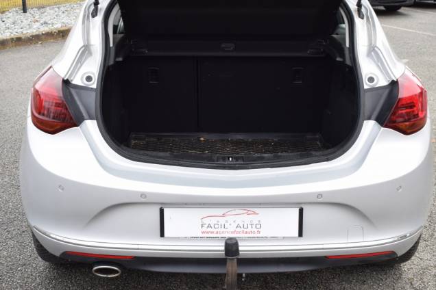 OPEL ASTRA COSMO 1.4 TURBO 140 CV BV6 / 1ERE MAIN 9 OPEL ASTRA COSMO 1.4 TURBO 140 CV BV6 / 1ERE MAIN 9