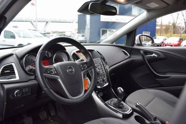 OPEL ASTRA COSMO 1.4 TURBO 140 CV BV6 / 1ERE MAIN 13 OPEL ASTRA COSMO 1.4 TURBO 140 CV BV6 / 1ERE MAIN 13