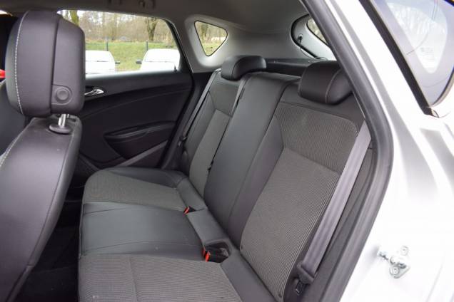 OPEL ASTRA COSMO 1.4 TURBO 140 CV BV6 / 1ERE MAIN 14 OPEL ASTRA COSMO 1.4 TURBO 140 CV BV6 / 1ERE MAIN 14