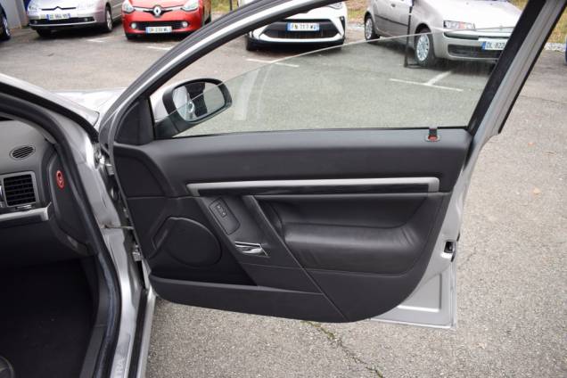 OPEL VECTRA COSMO 1.9 CDTI 120 CV / 1ere MAIN 19 OPEL VECTRA COSMO 1.9 CDTI 120 CV / 1ere MAIN 19