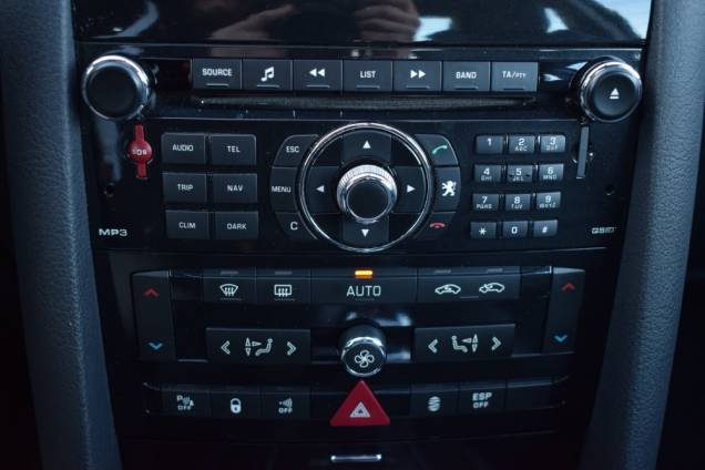 PEUGEOT 407 COUPE GT 3.0 HDI V6 240 CV BVA 6 / JBL  24