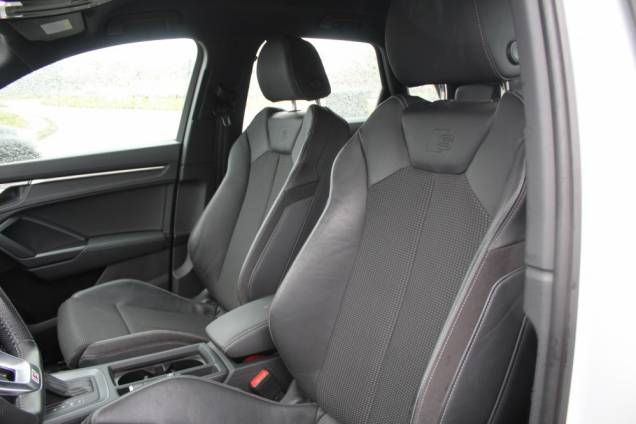 AUDI Q3 S-LINE 1.5 TFSI 150 CV S-TRONIC / ORIGINE FRANCE 12 AUDI Q3 S-LINE 1.5 TFSI 150 CV S-TRONIC / ORIGINE FRANCE 12