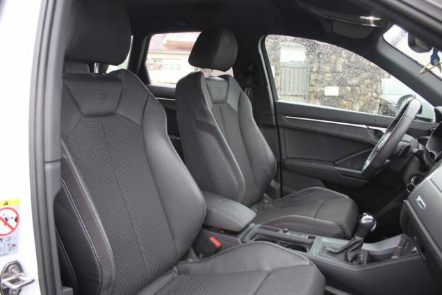 AUDI Q3 S-LINE 1.5 TFSI 150 CV S-TRONIC / ORIGINE FRANCE 13 AUDI Q3 S-LINE 1.5 TFSI 150 CV S-TRONIC / ORIGINE FRANCE 13