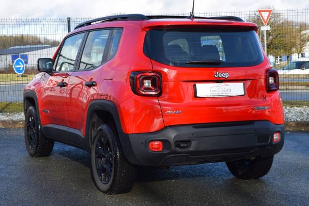 JEEP RENEGADE TRAIL HAWK 4XE HYBRIDE RECHARGEABLE 240 CV  BVA6 / 30 000 KMS / 1ere mAIN / GARANTIE JUSQU'EN 10/2027 4