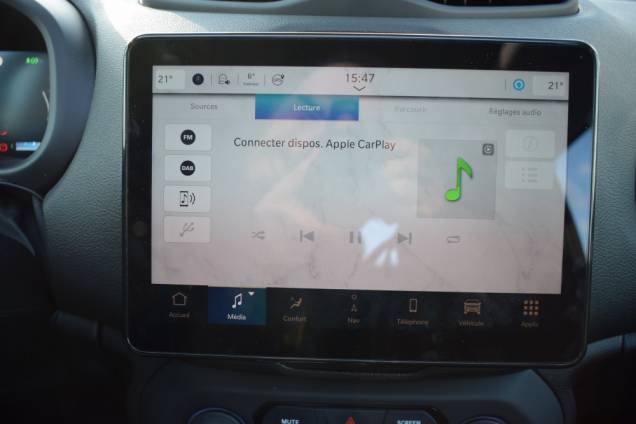 JEEP RENEGADE TRAIL HAWK 4XE HYBRIDE RECHARGEABLE 240 CV BVA6 / 30 000 KMS / 1ere mAIN / GARANTIE JUSQU'EN 10/2027 28 JEEP RENEGADE TRAIL HAWK 4XE HYBRIDE RECHARGEABLE 240 CV BVA6 / 30 000 KMS / 1ere mAIN / GARANTIE JUSQU'EN 10/2027 28