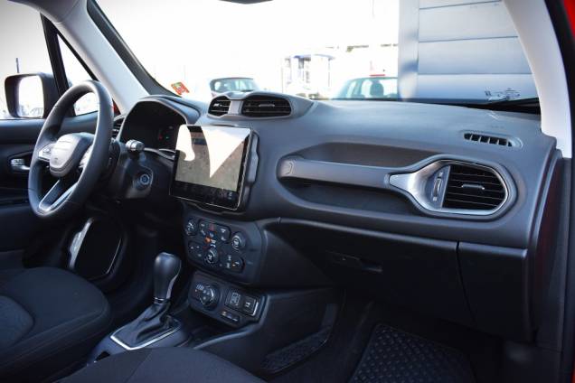 JEEP RENEGADE TRAIL HAWK 4XE HYBRIDE RECHARGEABLE 240 CV  BVA6 / 30 000 KMS / 1ere mAIN / GARANTIE JUSQU'EN 10/2027 43