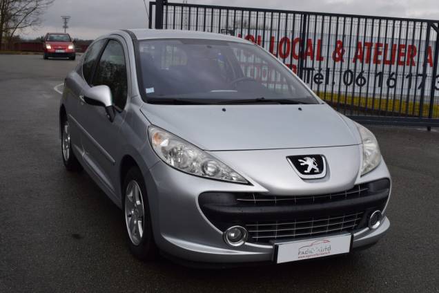 PEUGEOT 207 1.4 16 V 90 CV / 78500 KMS 2