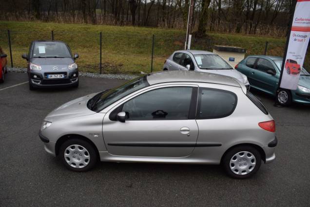 PEUGEOT 206 1.1 60 CV / 53500 KMS 8 PEUGEOT 206 1.1 60 CV / 53500 KMS 8