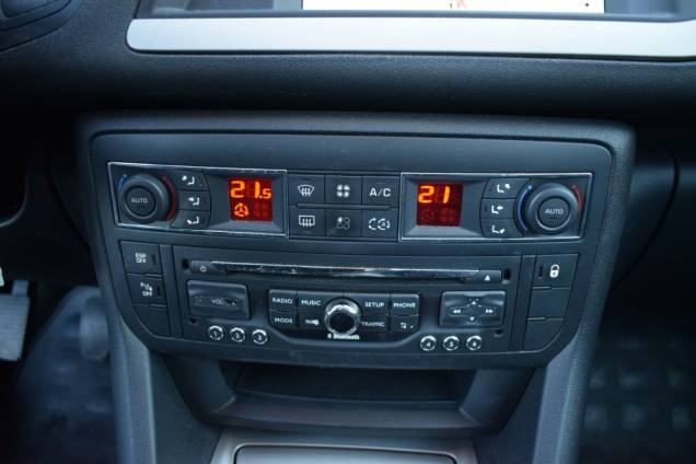 CITROEN C5 MILLENIUM + 2.0 140 CV / 93650 KMS 14