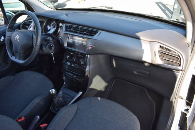 CITROEN C3 1.2 82 CV 5 PORTES / 51000 KMS 17 CITROEN C3 1.2 82 CV 5 PORTES / 51000 KMS 17