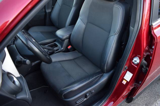 TOYOTA RAV4 BLACK EDITION 2.5 197 CV HYBRID 2WD / 30600 KMS / 1ere MAIN 14 TOYOTA RAV4 BLACK EDITION 2.5 197 CV HYBRID 2WD / 30600 KMS / 1ere MAIN 14