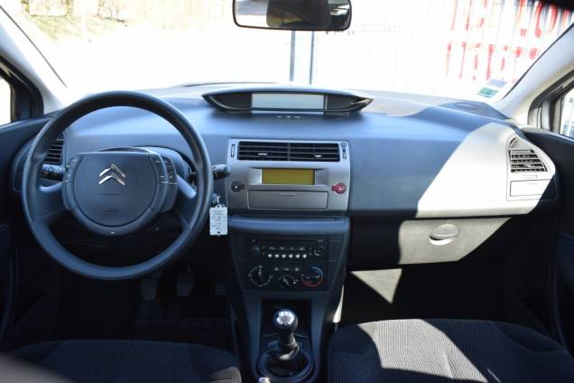 CITROËN C4 PACK 5 PORTES 1.6 HDI 92 CV / 1ère MAIN / 32000 KMS 16 CITROËN C4 PACK 5 PORTES 1.6 HDI 92 CV / 1ère MAIN / 32000 KMS 16