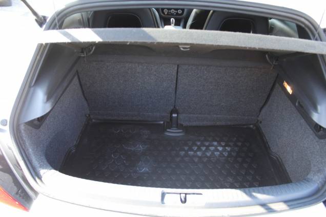 VOLKSWAGEN SCIROCCO CARAT PACK R-LINE 2.0 TDI 184 CV DSG6 / ORIGNE FRANCE 15 VOLKSWAGEN SCIROCCO CARAT PACK R-LINE 2.0 TDI 184 CV DSG6 / ORIGNE FRANCE 15