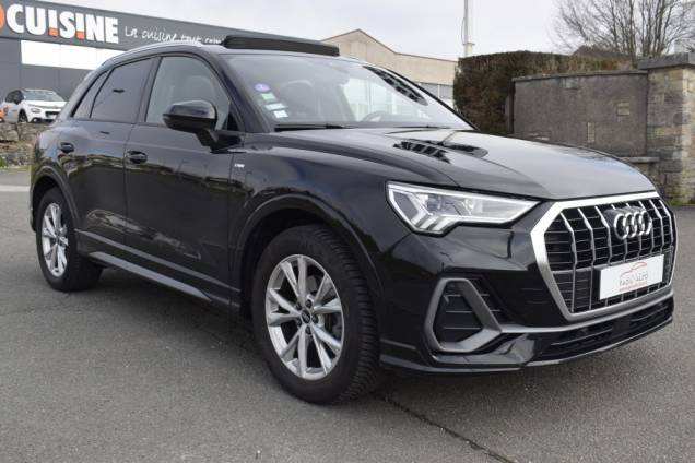 AUDI Q3 SLINE 35 TFSI 150 CV STRONIC 7 AUDI Q3 SLINE 35 TFSI 150 CV STRONIC 7