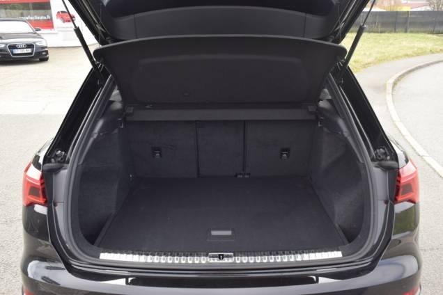 AUDI Q3 SLINE 35 TFSI 150 CV STRONIC 12 AUDI Q3 SLINE 35 TFSI 150 CV STRONIC 12