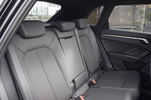 AUDI Q3 SLINE 35 TFSI 150 CV STRONIC 13 AUDI Q3 SLINE 35 TFSI 150 CV STRONIC 13