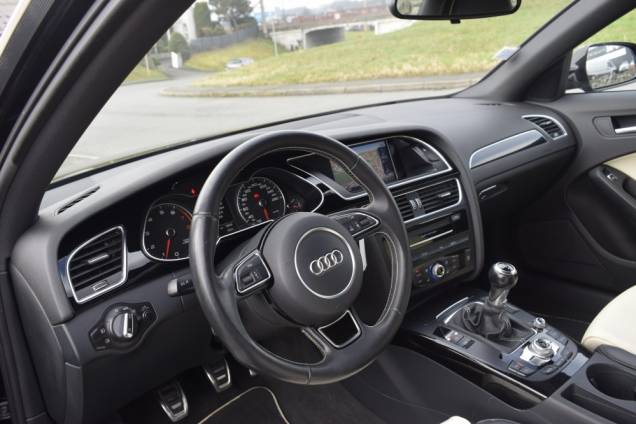 AUDI A4 SLINE TFSI 170 CV BVM6 9 AUDI A4 SLINE TFSI 170 CV BVM6 9