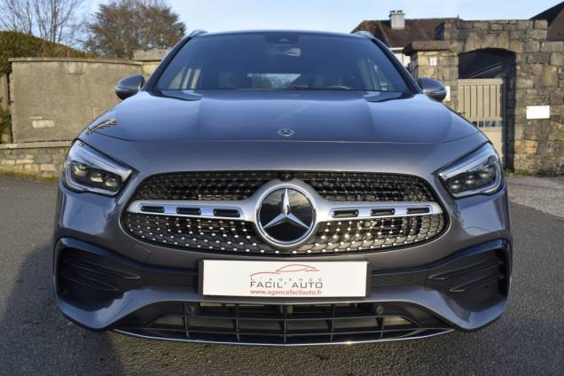 MERCEDES GLA AMG LINE 250e 8G-DCT 8 MERCEDES GLA AMG LINE 250e 8G-DCT 8