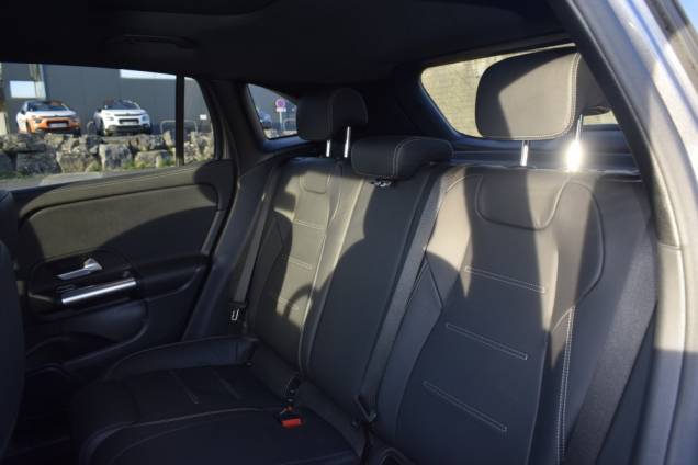 MERCEDES GLA AMG LINE 250e 8G-DCT 11 MERCEDES GLA AMG LINE 250e 8G-DCT 11