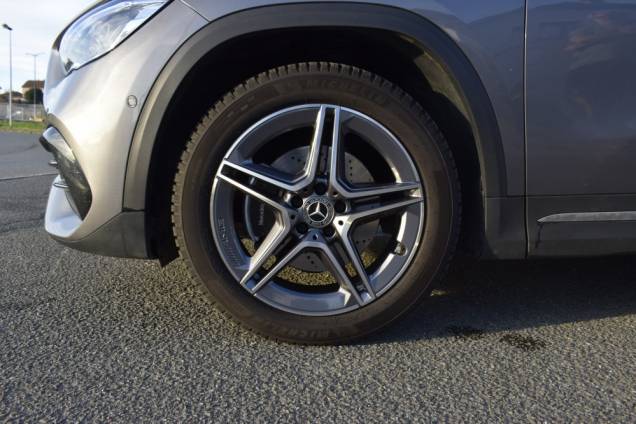 MERCEDES GLA AMG LINE 250e 8G-DCT 17 MERCEDES GLA AMG LINE 250e 8G-DCT 17