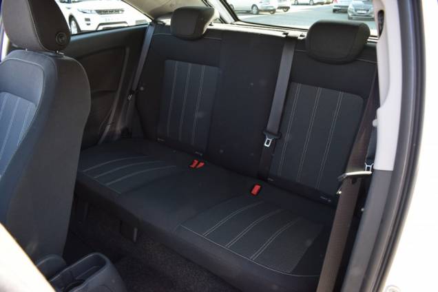 OPEL CORSA COLOR EDITION 1.4 100 CV / 59000 KMS 12 OPEL CORSA COLOR EDITION 1.4 100 CV / 59000 KMS 12