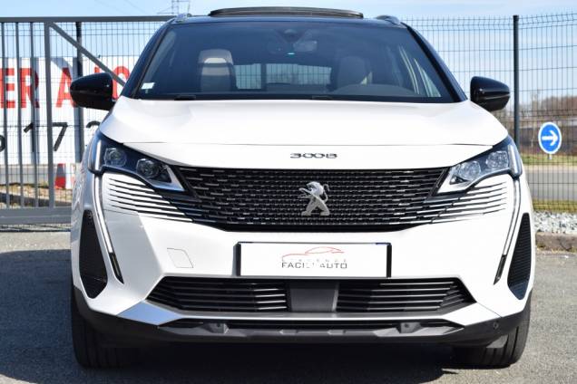 PEUGEOT 3008 GT HYBRID4 e-EAT8 300 CV 7 PEUGEOT 3008 GT HYBRID4 e-EAT8 300 CV 7
