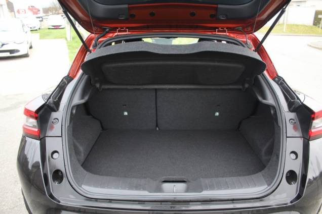 NISSAN JUKE N-DESIGN 114 CV BVM6 / BOSE 15 NISSAN JUKE N-DESIGN 114 CV BVM6 / BOSE 15