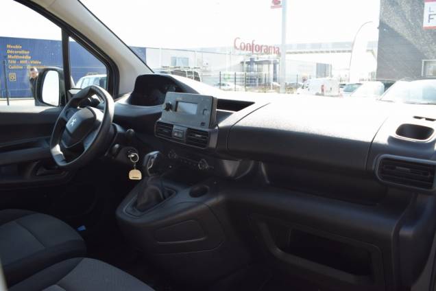 PEUGEOT PARTNER UTILITAIRE STANDARD HDI 100 CV 10 PEUGEOT PARTNER UTILITAIRE STANDARD HDI 100 CV 10