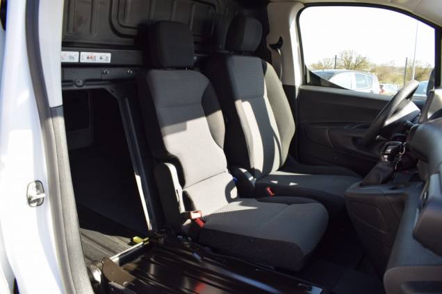 PEUGEOT PARTNER UTILITAIRE STANDARD HDI 100 CV 11 PEUGEOT PARTNER UTILITAIRE STANDARD HDI 100 CV 11