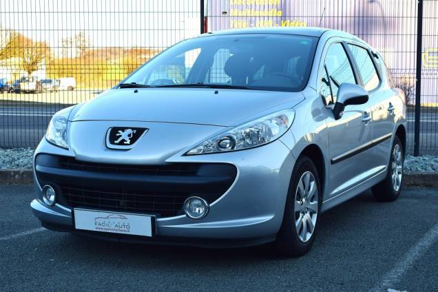 PEUGEOT 207 SW 1.4L 95 CV / TOIT PANORAMIQUE 1 PEUGEOT 207 SW 1.4L 95 CV / TOIT PANORAMIQUE 1