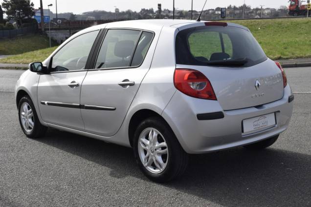 RENAULT CLIO 1.6 110 CV BVA 5 PORTES 3