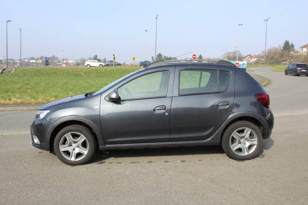 DACIA SANDERO STPEWAY TCE 90 CV BVM5 / ORIGINE FRANCE 4 DACIA SANDERO STPEWAY TCE 90 CV BVM5 / ORIGINE FRANCE 4